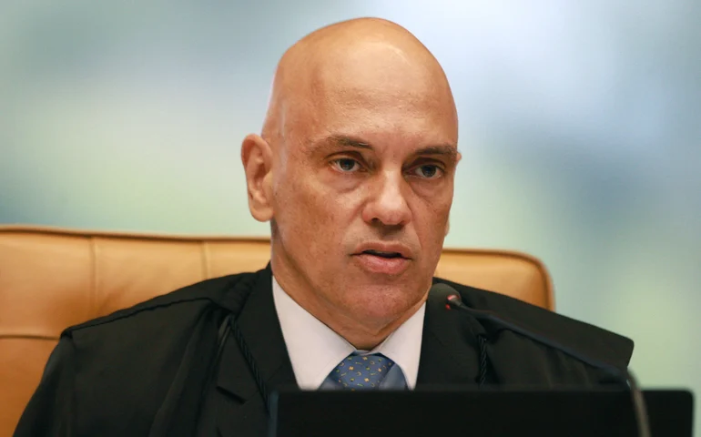 Moraes nega acesso irrestrito de irmão de Michelle à casa de Bolsonaro