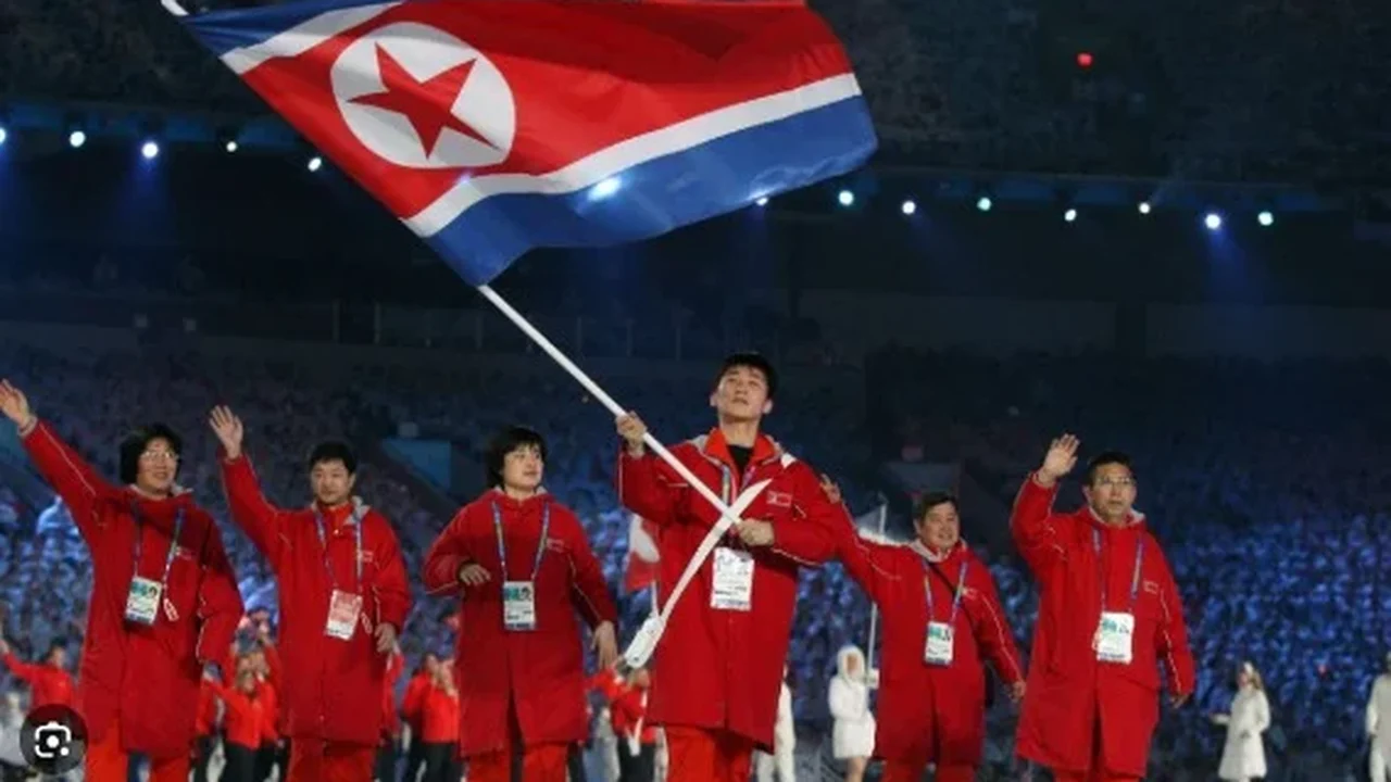 Hino da Coreia do Norte é tocado para seleção sul-coreana no Japão