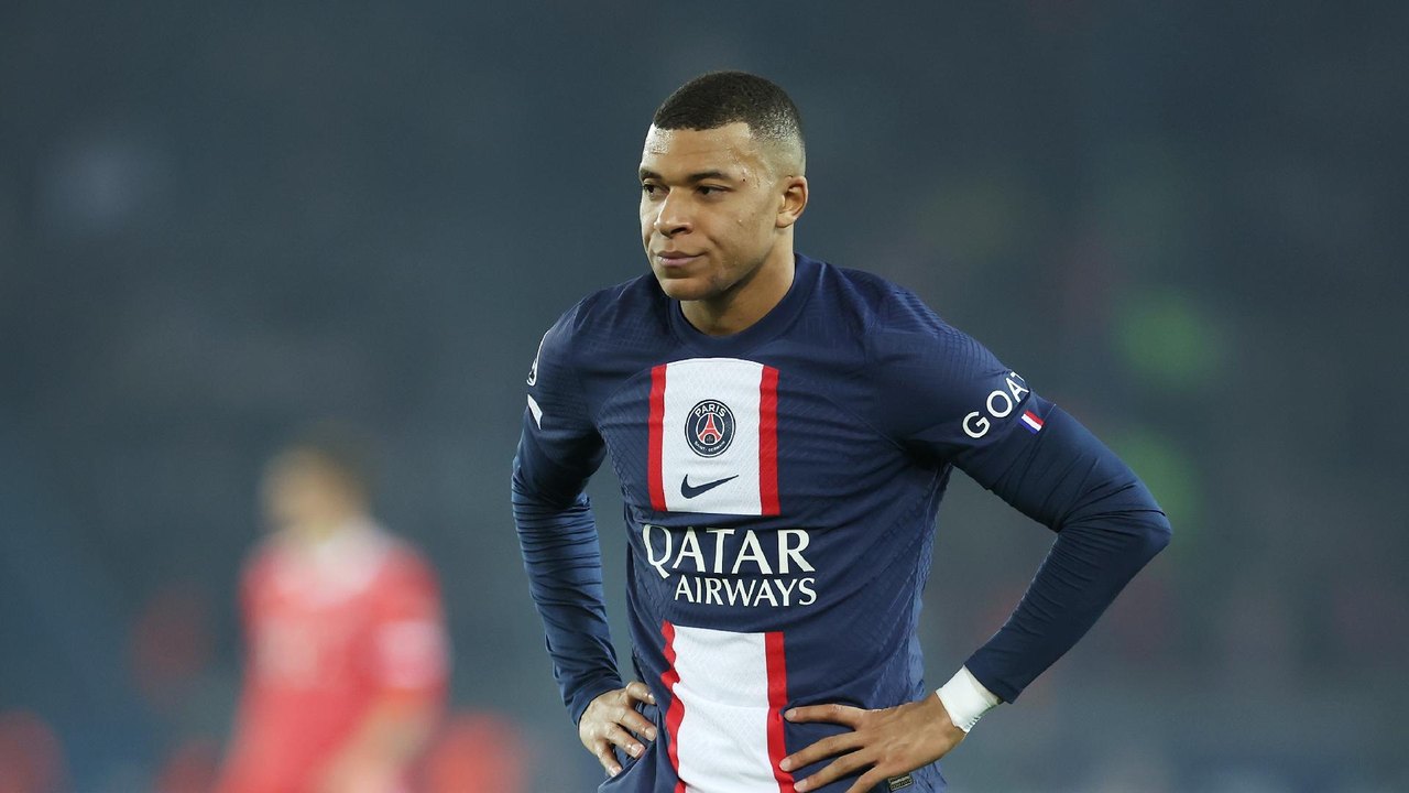 Mbappé marca hat-trick e ajuda PSG a liderar Francês, mas não agrada Luis Enrique