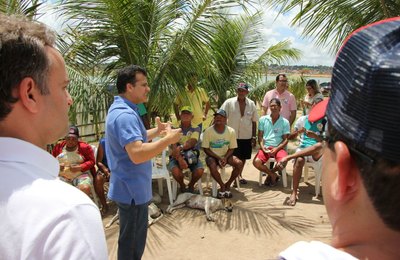 Nezinho apoia criação de colônia de pescadores no entorno do Lago Perucaba