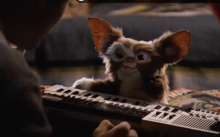 Warner anuncia Gremlins 3 com produção de Spielberg e direção de Chris Columbus