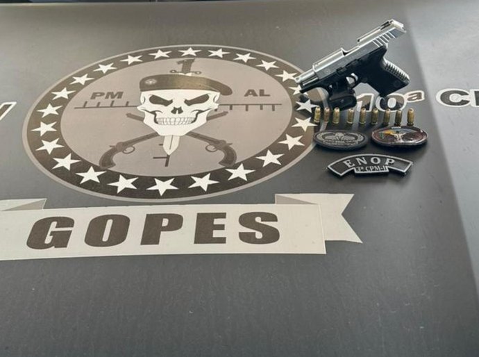 PM apreende duas pistolas e drogas em ações ostensivas na capital e interior