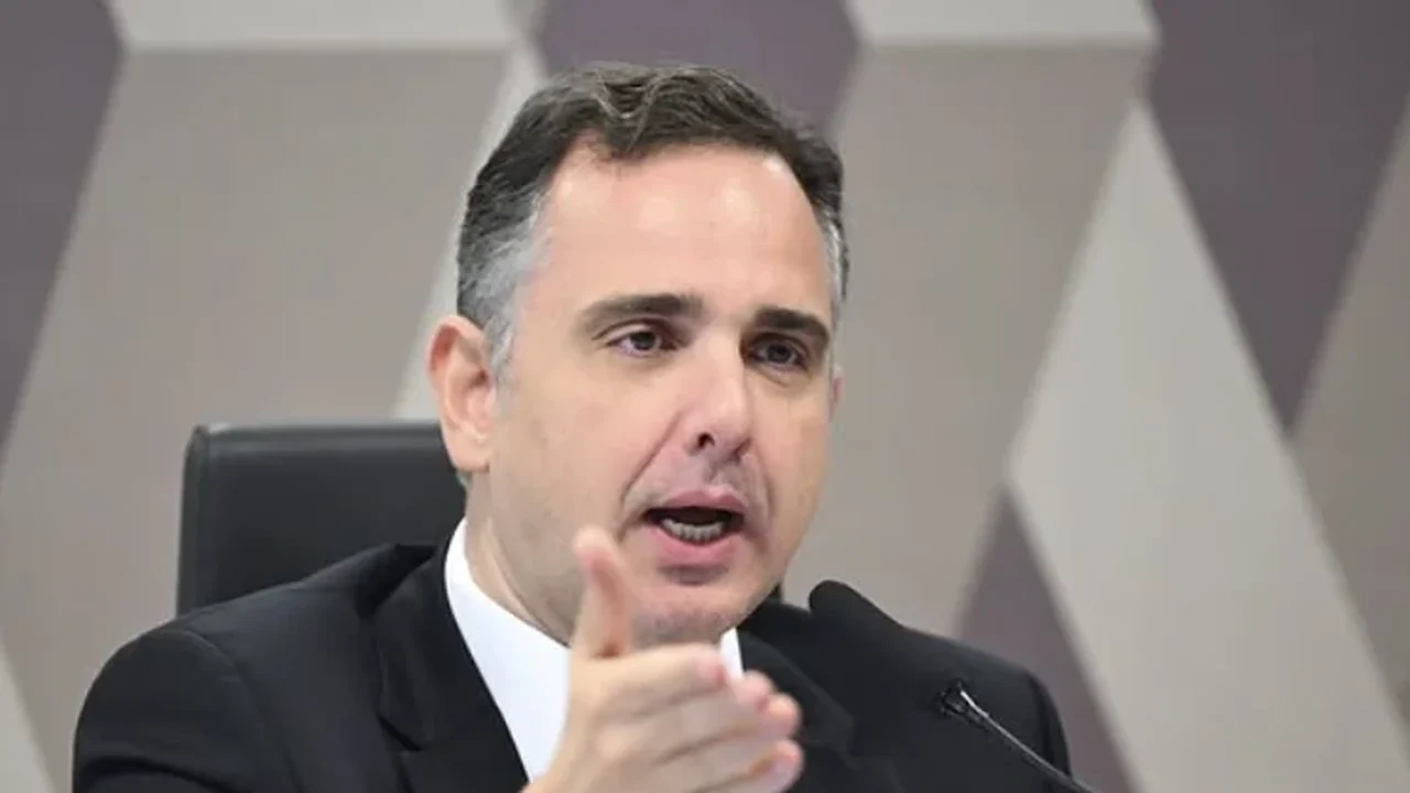 Aliados pressionam Pacheco e Cleitinho por definição sobre disputa ao governo de Minas