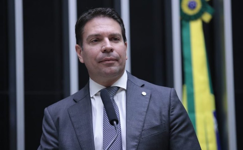 Ramagem vai votar acompanhado de Jair Bolsonaro e Carlos Bolsonaro