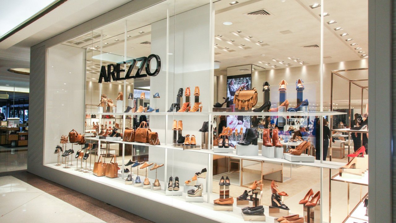 Arezzo soma lucro líquido ajustado de R$ 110,52 mi no 4º trimestre; alta de 32,8%