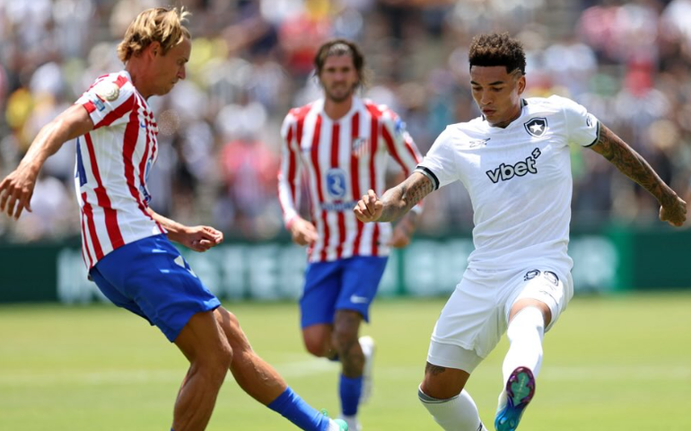 Botafogo perde por 1 a 0, mas despacha Atlético de Madrid e pode pegar o Palmeiras no Mundial