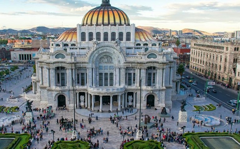 Moradores lincham suposta sequestradora de menina assassinada no México