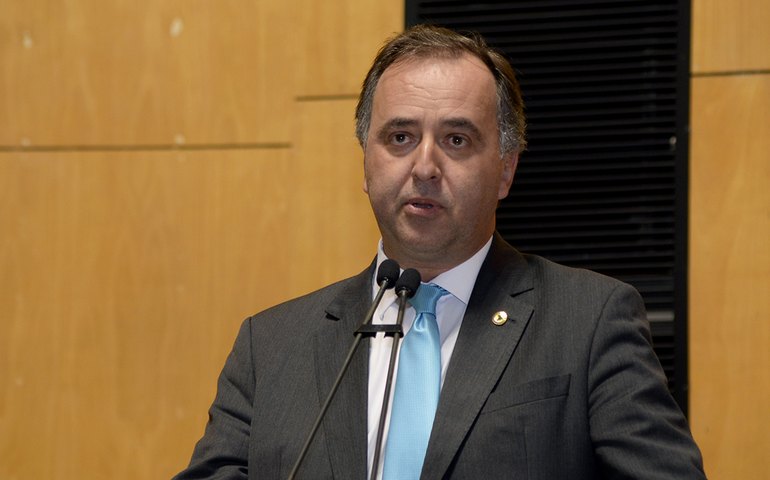 Deputado bolsonarista usa vídeo manipulado em mais um ataque de fake news contra Lula