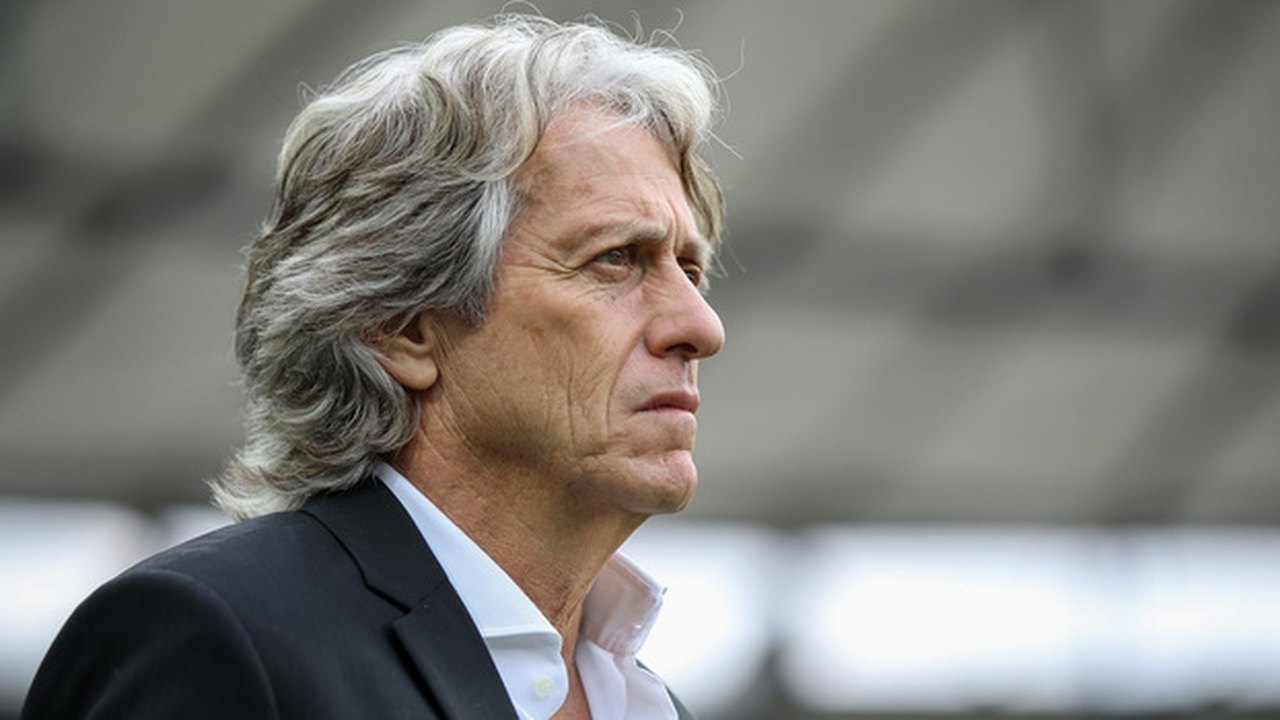 Jorge Jesus diz que Neymar não gosta de futebol como CR7: 'Paixão por outras coisas'