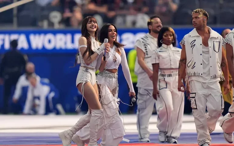 Anitta é destaque de última festa de abertura da Copa do Mundo