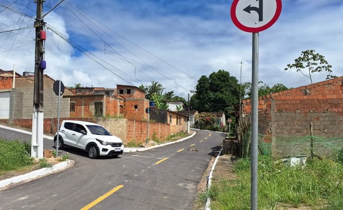 Tipo de pavimentação executado pela Codevasf foi a implantação de capa asfáltica com Concreto Betuminoso Usinado a Quente