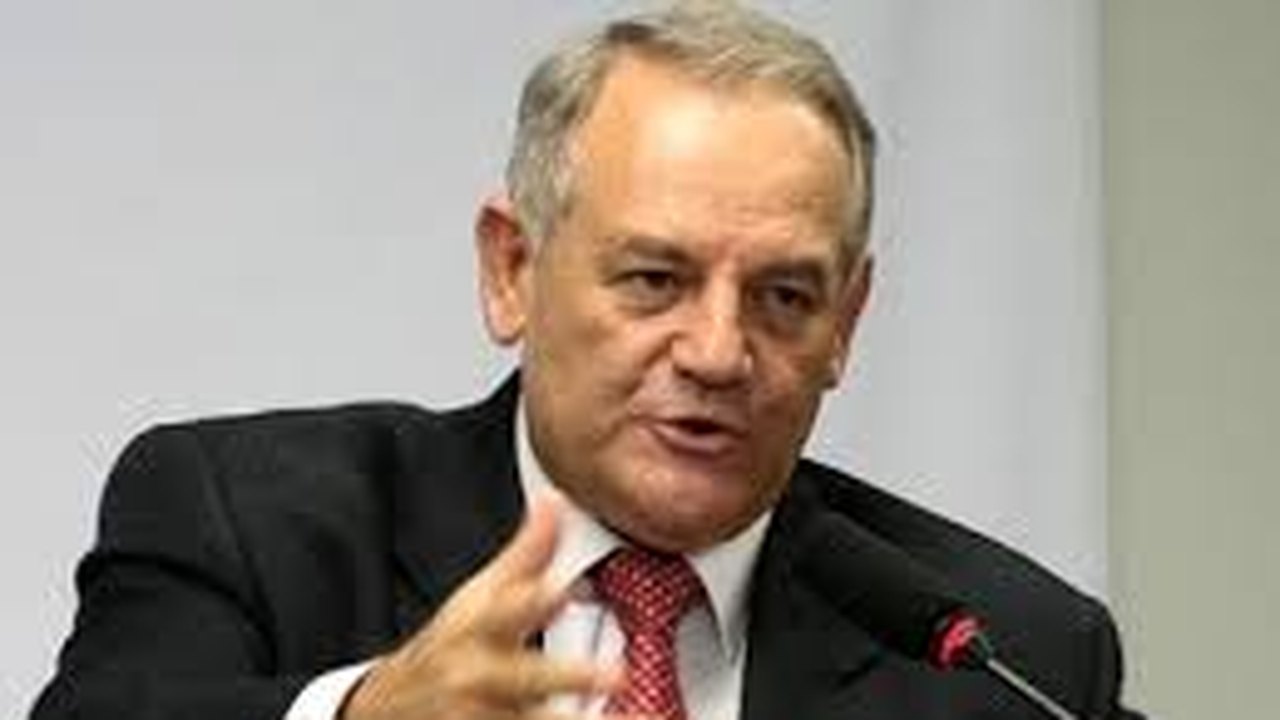 Deputado Federal Givaldo Carimbão visita sede da Defensoria Pública de Alagoas
