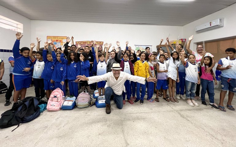 Projeto leva Literatura a estudantes de 30 escolas da rede municipal de Maceió