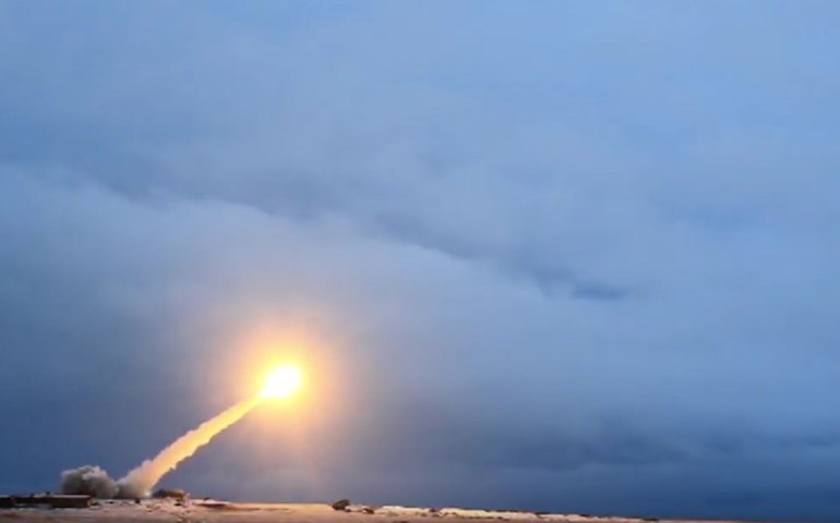 'Esquizofrenia': mídia ridiculariza mitos sobre as capacidades e planos da Rússia