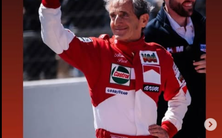 Prost posta lembrança com Senna no dia em que se completam 31 anos da morte do brasileiro