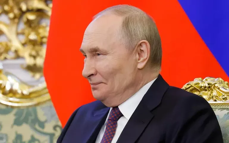 Trump liga para Putin e discute Oriente Médio e Ucrânia