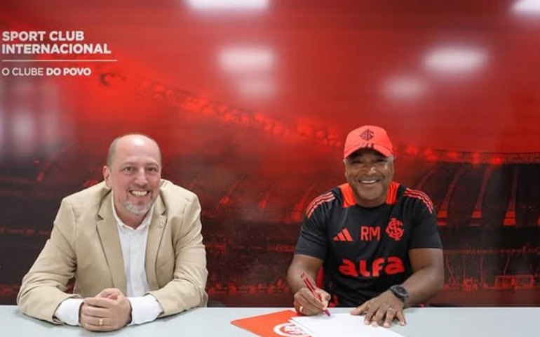Inter renova com Roger Machado até 2026: 'É uma alegria seguir no projeto'