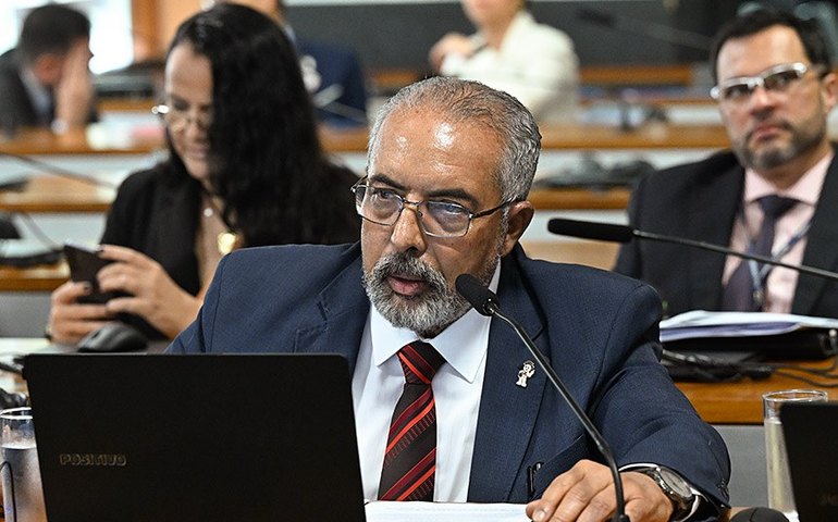 CDH aprova agravante para crimes motivados por discriminação contra pobres
