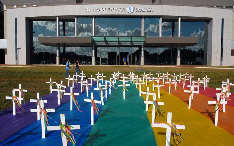Cresce violência contra pessoas LGBT; a cada 25 horas, uma é assassinada no país