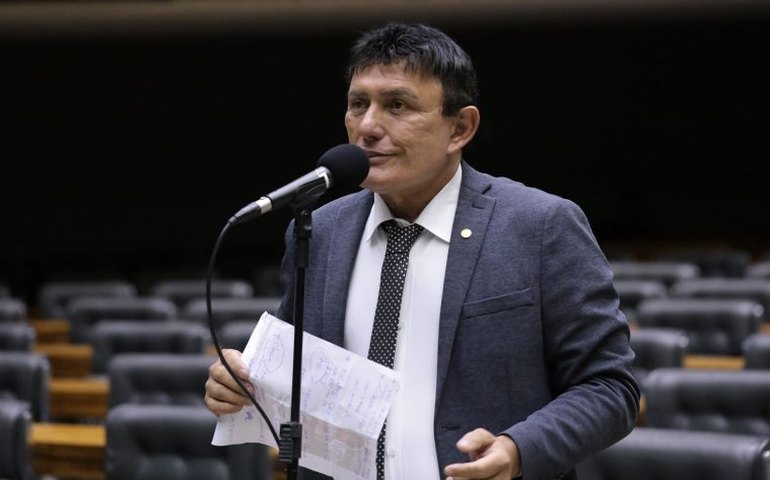 Comissão aprova fim de alíquota previdenciária sobre militares inativos e pensionistas