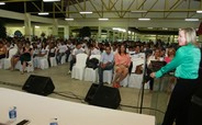 Alunos participam de aula inaugural do Pronatec em Teotônio Vilela