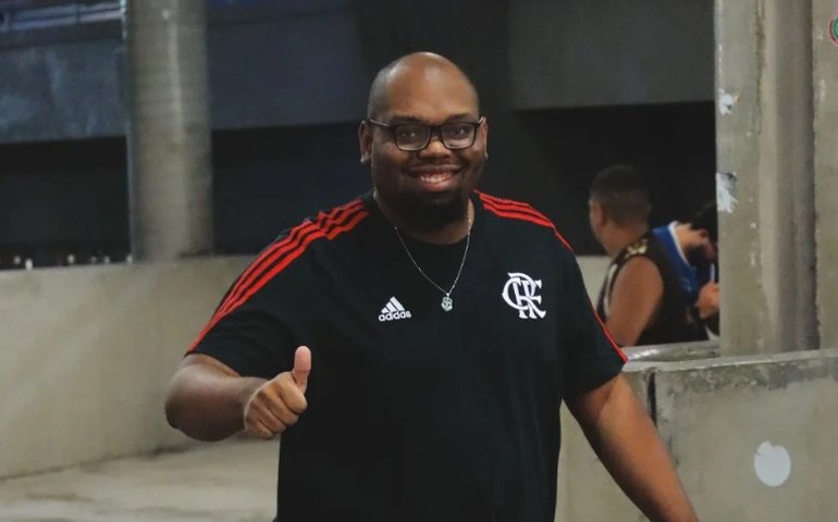 Ritmista da Vila Isabel é afastado após postagem considerada homofóbica