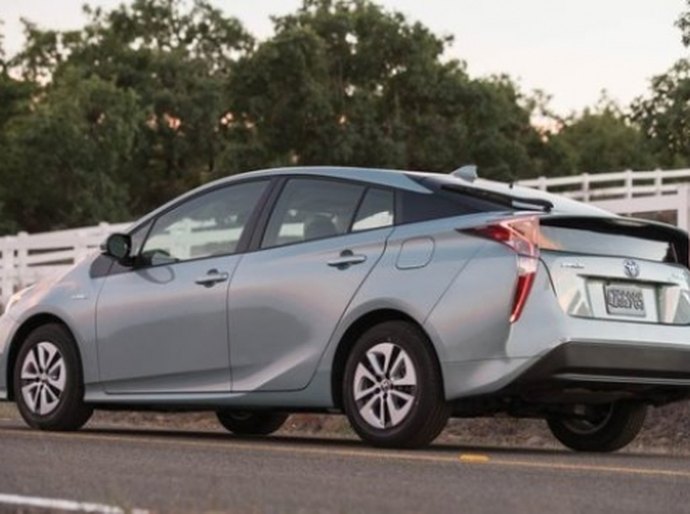 Procon alerta consumidores para mais um recall de automóveis