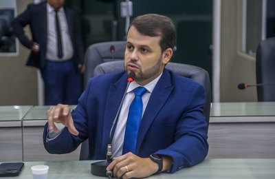Câmara aprova Moção de Repúdio contra BRK após denúncias de obras inacabadas e cobranças indevidas