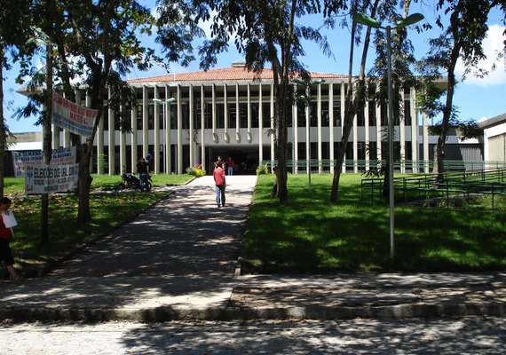 Alagoanos terão bônus na nota do Enem para curso de Medicina da Ufal