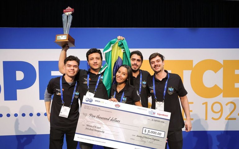 Alunos de engenharia da UFRJ vencem competição internacional nos EUA