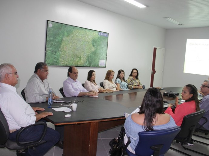 Projeto “Domingo no Bosque” é apresentado ao prefeito Rogério Teófilo