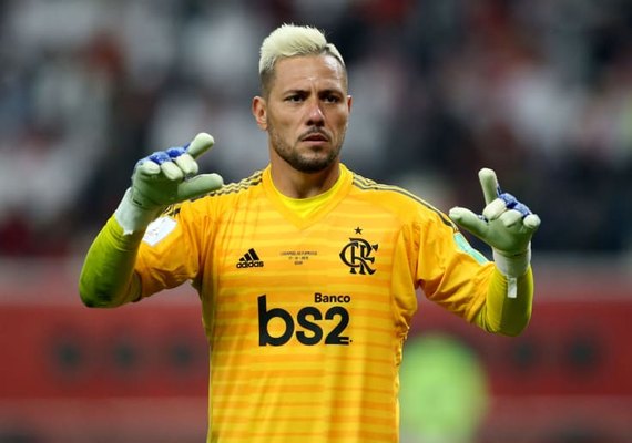 Diego Alves não se recupera a tempo e desfalca o Flamengo na final do Carioca