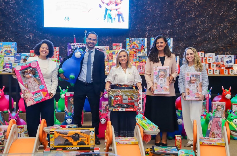 Cartórios de Alagoas doam R$ 23 mil em brinquedos para campanha do TJAL