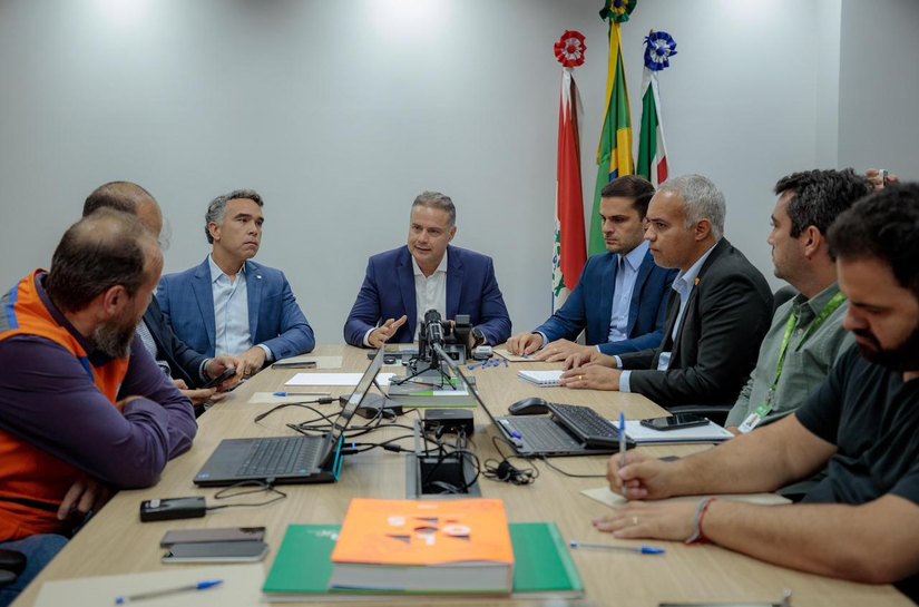 Renan Filho: “O momento é de preservar vidas e trabalhar integradamente para monitorar o cenário de um possível afundamento de solo em Maceió”