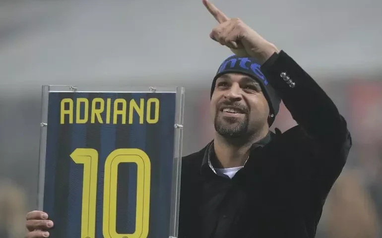 Adriano 'Imperador' revela solidão após fim da carreira