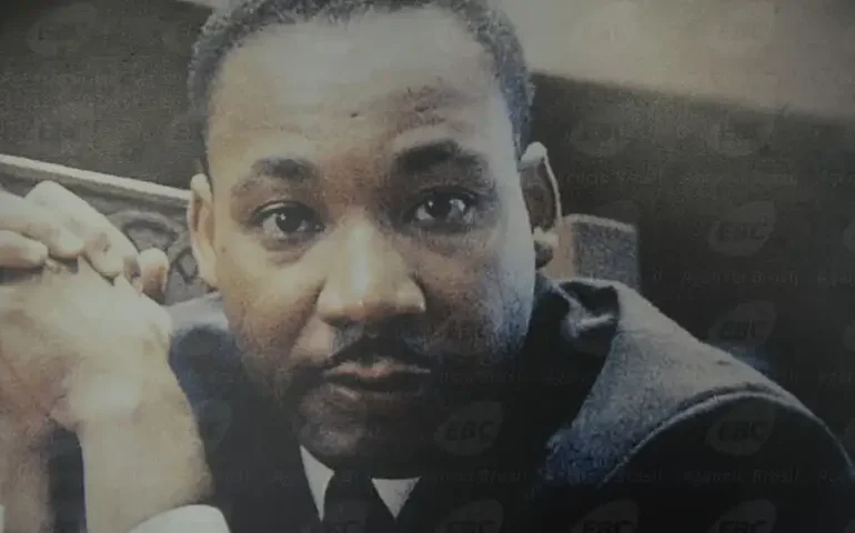 O que se sabe sobre os arquivos que os EUA divulgaram sobre o assassinato de Martin Luther King