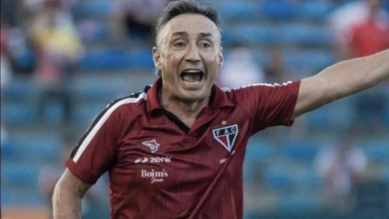 CSA acerta a contratação de Roberto Fonseca
