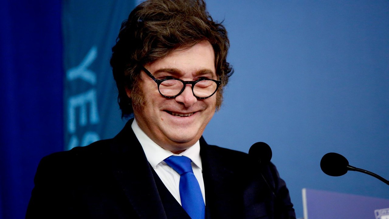 Análise: Milei tira proveito da crise entre Reino Unido e EUA em prol das Malvinas argentinas