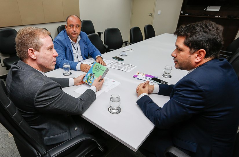 MPAL articula criação de grupo interinstitucional para fortalecer o Serviço de Acolhimento em Família Acolhedora