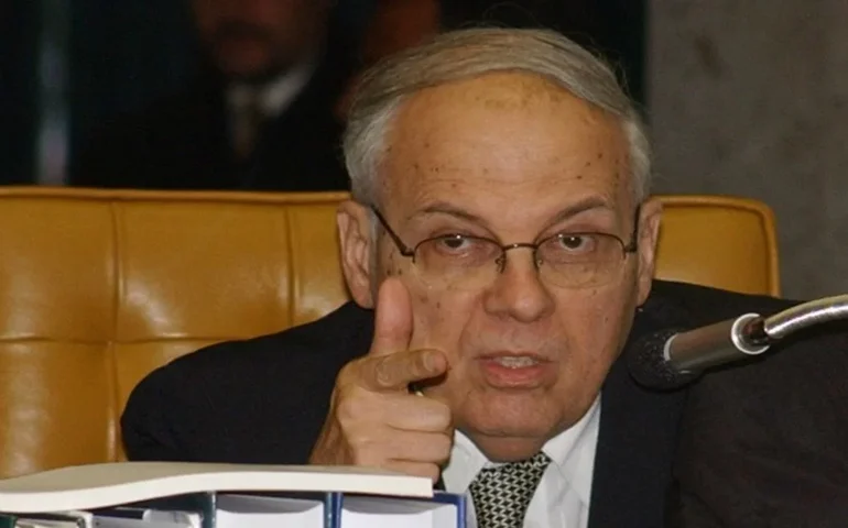 Moreira Alves, ministro aposentado do STF, morre aos 90 anos
