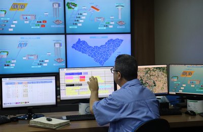 Casal usa tecnologia para monitoramento remoto de 53 reservatórios e 10 sistemas de abastecimento