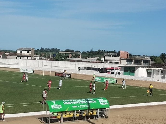 Coruripe perde o jogo e a invencibilidade para o CRB, em São Miguel dos Campos