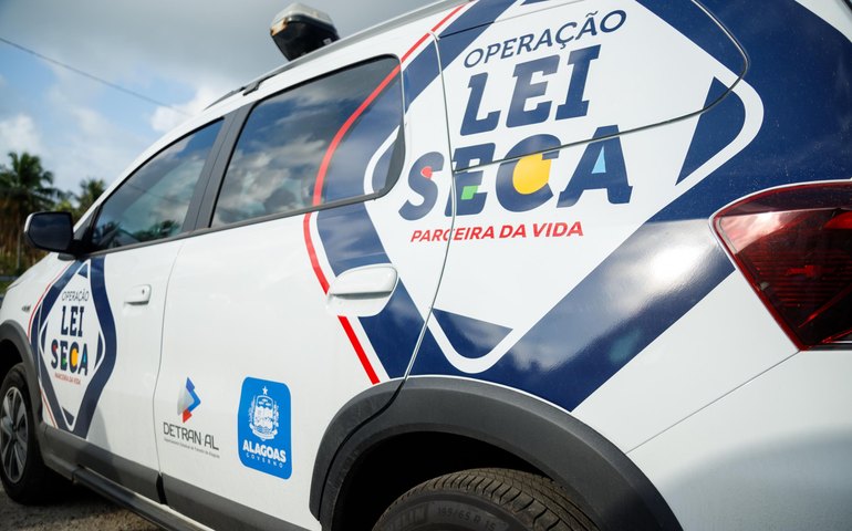 Lei Seca prende quatro suspeitos por tráfico de drogas na Ponta Grossa