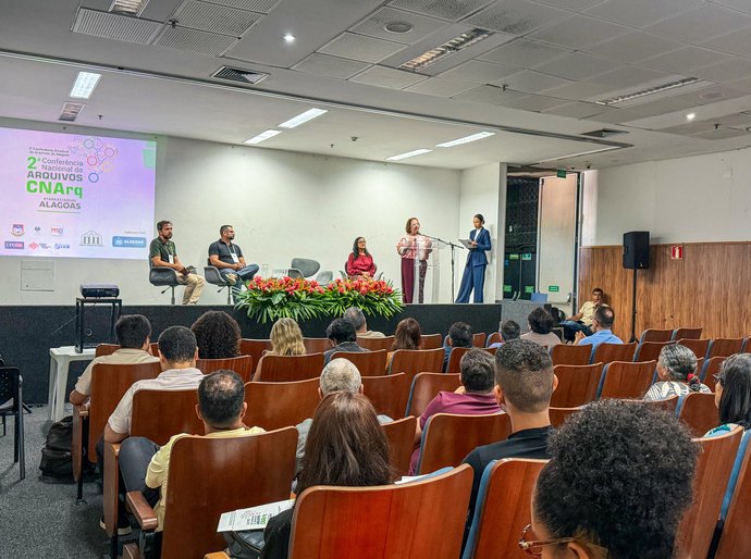 Alagoas debate o papel dos arquivos como instrumentos de democracia e cidadania
