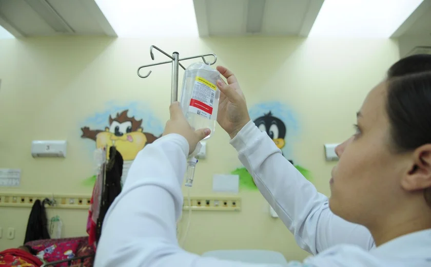 Efetivação de piso salarial da enfermagem ainda enfrenta resistência