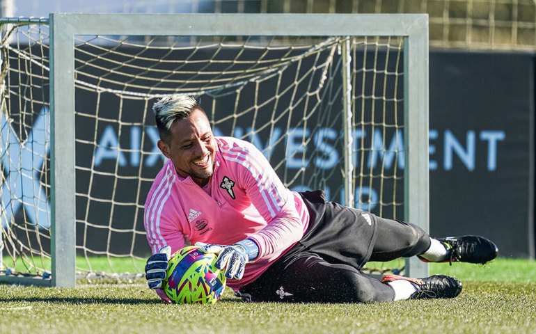 Após lesionar joelho, Diego Alves rescinde com Celta de Vigo sem estrear