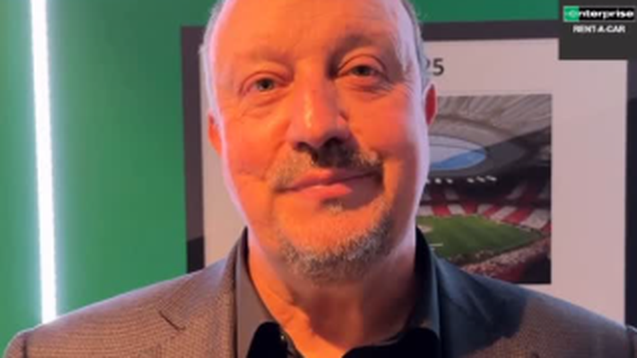 Alvo do Botafogo no início do ano, Rafa Benítez acerta com Panathinaikos e receberá maior salário da liga grega