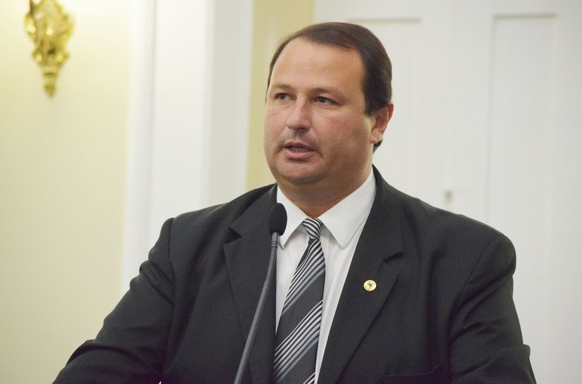 Dudu Hollanda cobra mobilização em favor da PEC da Vaquejada
