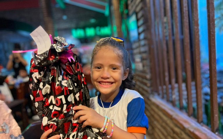 Projeto proporciona tarde de lazer e solidariedade a crianças do CMEI Lindolfo Collor