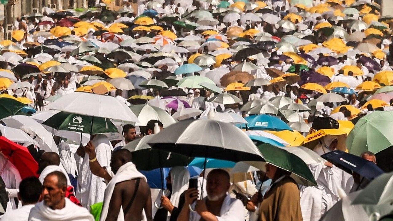 Mais de mil pessoas morrem em peregrinação à Meca em meio ao calor extremo